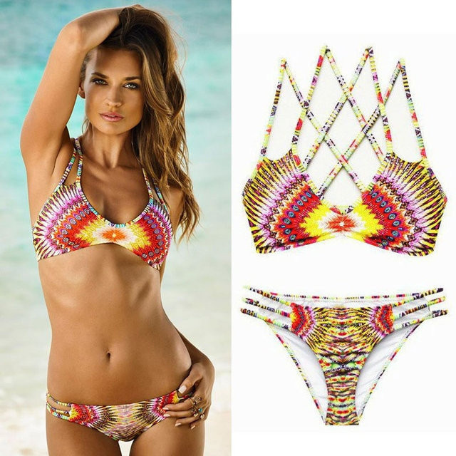 Плавки-слипы Simple Beauty с ярким принтом купить со скидкой в секс шопе  Женское белье, одежда  Пляжная одежда