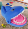 Гра зубчаста акула