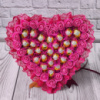Малиновий букет серце із цукерок подарунок для дівчини чи жінки на 8 березня день закоханих
