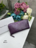 Натуральна шкіра. Фіолетовий - вмісткий і практичний жіночий гаманець на блискавці, зверху - лак, 20х10 см (1292)