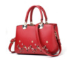 Женская сумочка с вышивкой Красный