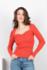 Жіноча оранжева кофта з вирізом