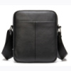 Мужская кожаная сумка мессенджер компактная черная из натуральной кожи флотар