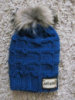 Теплая зимняя шапка с натуральным бубоном двойная вязка электрик
