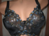 Бюстгальтер Feerlyss чашка С без поролону з бічними вставками чорний з кольоровою вишивкою