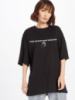 Жіноча футболка чорна з мерчем | 61-028