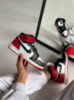 Nike Air Jordan 1 Retro (червоні з чорно / білим)