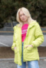 Жіноча жовта куртка