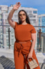 Літній жіночий костюм із жатки «Oasis» оптом | Норма | Розпродаж моделі Теракотовий, 42-44