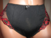 Трусики жіночі Diorella Т31766 розмір 40/L (46-48) чорні з червоною вишивкою з боків