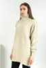 Жіночий світло-бежевий светр