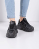 Жіночі чорні кросівки