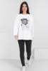 Біла жіноча кофта з принтом