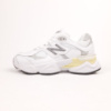 New Balance 9060 білі (сіра N)