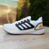 Adidas UltraBOOST 2020 білі з чорним