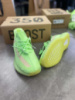 Кроссовки Adidas Yeezy Boost 350 V2 Glow зеленые ob291