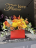 Композиції в коробці, сумці та корзині. Букети квітів на Подолі з доставкою від ♥️ Flower Love ♥️