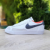 Nike blazer low білі з чорним з помаранчевим