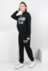 Жіночий чорний спортивний костюм