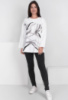 Біла жіноча кофта з принтом