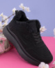Жіночі зимові чорні кросівки