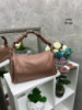 Пудра - гарна молодіжна сумка на блискавці, короткий ремінь з м’якої екошкіри (0396)