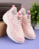 Жіночі рожеві кросівки на шнурівці