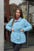Жіноча блакитна куртка