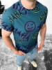 Синя чоловіча зручна літня футболка з яскравим дизайном