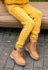 Жіночі жовті штани на гумці