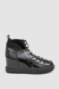 Туфлі-снікерси жіночі лакові, колір чорний, 131RA80-1