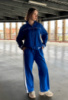 Жіночий синій спортивний костюм