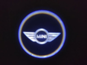 Світлодіодне підсвічування на дверях автомобіля з логотипом Mini