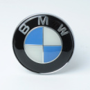 Емблема «BMW» 74мм (мала) \ пластик \ 2 пуклі (Емірати) тих пакет \ на багажник