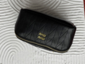 Жіноча косметичка  Miu Miu чорний золото