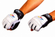 Накладки (перчатки) для таеквондо с фиксатором запястья NEW 2017 -WTF