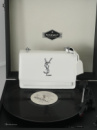 Жіноча сумочка клатч Saint Laurent гладка білий