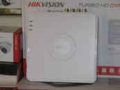 Видеорегистратор Hikvision DS-7108HQHI-F1/N / Turbo HD / 2MP/ 8 каналов
