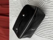 Жіноча косметичка Yves Saint-Laurent чорний срібло