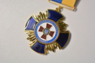 Нагрудний знак хрест національна гвардія України золото