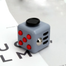 Кубик антистресс Fidget Cube 14121 3.5х3.5х4 см серый с красным и черным