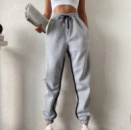 Женские теплые спортивные штаны джоггеры на флисе с лампасами, размер 42/46