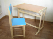 Детская деревянная парта + стул