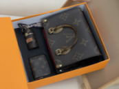 Подарунковий набір Louis Vuitton шопер тоут Onthego - 3 предмети