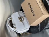 Сумка Pinko Love Mini Square Simply кремовий