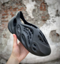 Чоловічі Yeezy Foam Runner black (no logo)