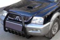 Кенгурятник QT007 Black (нерж.) для Mitsubishi L200 1996-2006 гг