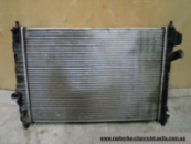 Радиатор охлаждения на Шевроле Авео Т250