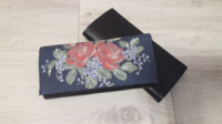 Гаманець для вишивки «Трояндовий букет» чорний фон