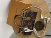 Сумка Louis Vuitton Monogram Reverse OnTheGo коричневий моногам
